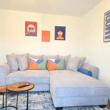 Design 3-zimmer-apartments I Europapark I Boxspring I Parkplatz شقة