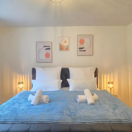 Apartment Design-apartments I Europapark I Boxspring I Nespresso I Parklplatz Kippenheim